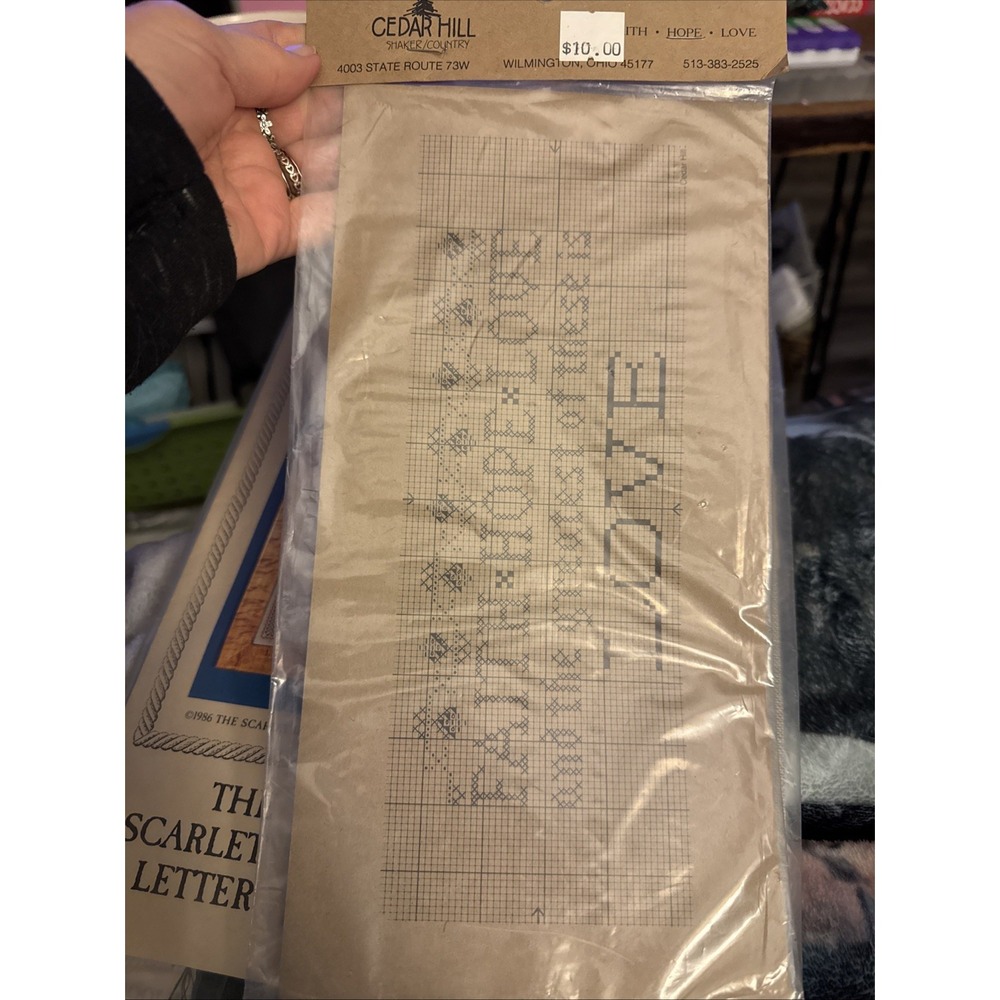 Cedar Hill Counted‎ Cross Stitch Shaker/Country "Faith Hope Love" Kit